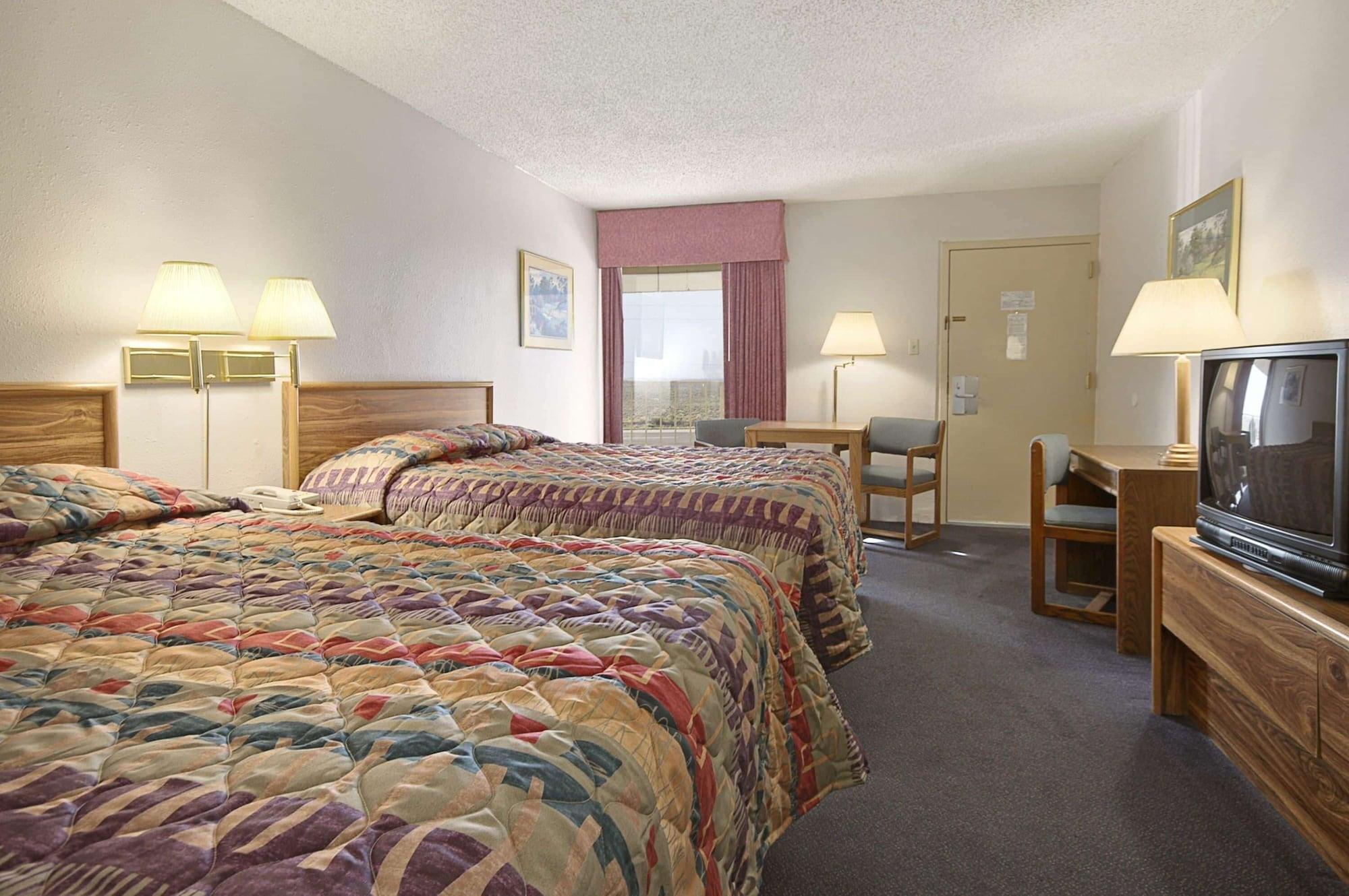 Hotel Extended Stay Hotel
