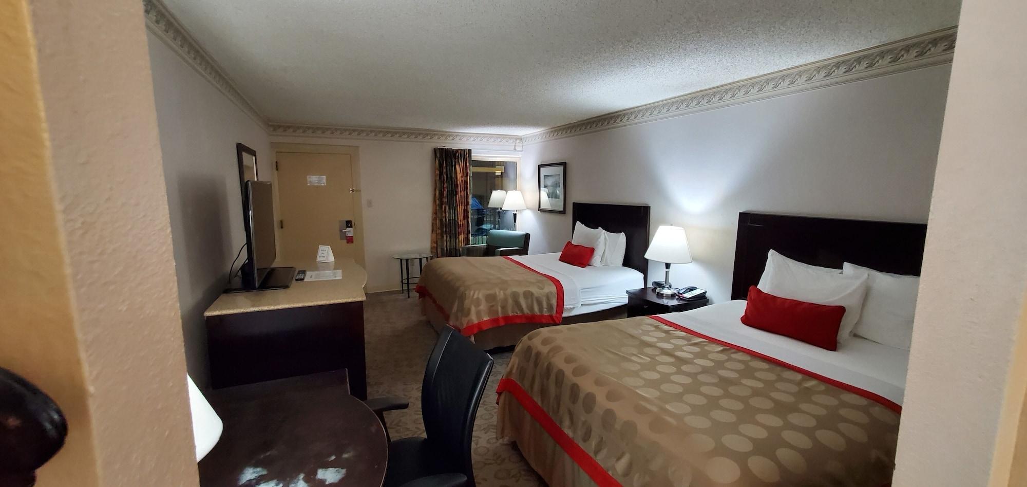 Hotel Greenwood 3*