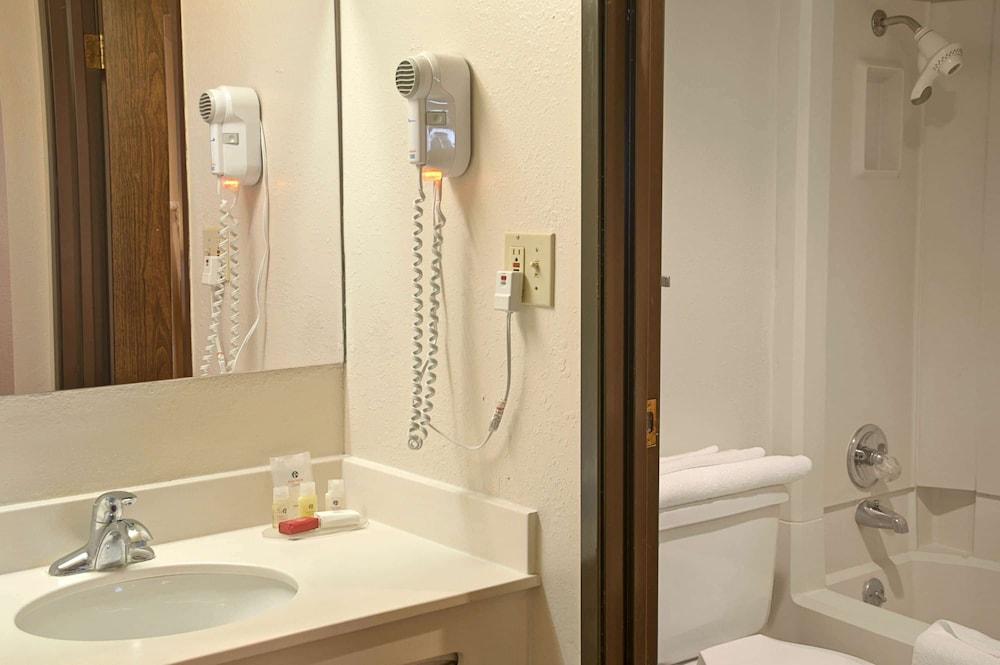 Extended Stay Hotel 3* Sterling